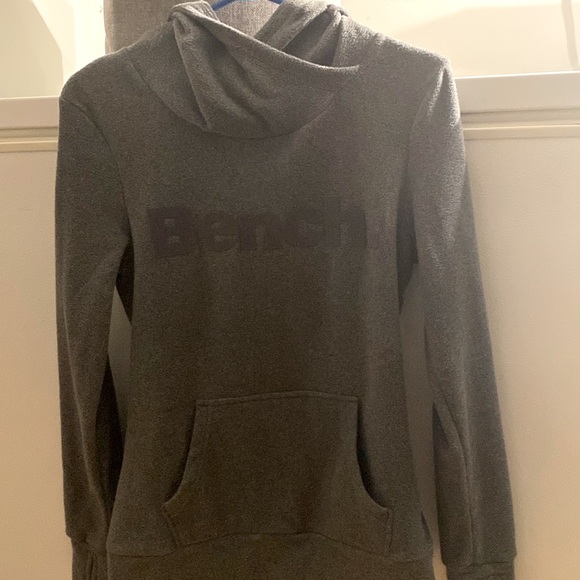 Bench hoodie - Picture 2 of 6